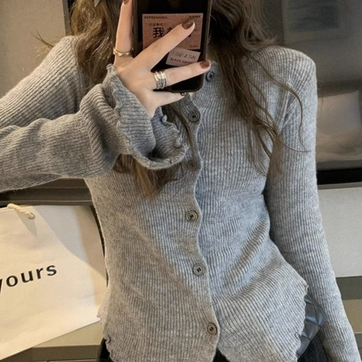 灰色不规则针织打底女秋