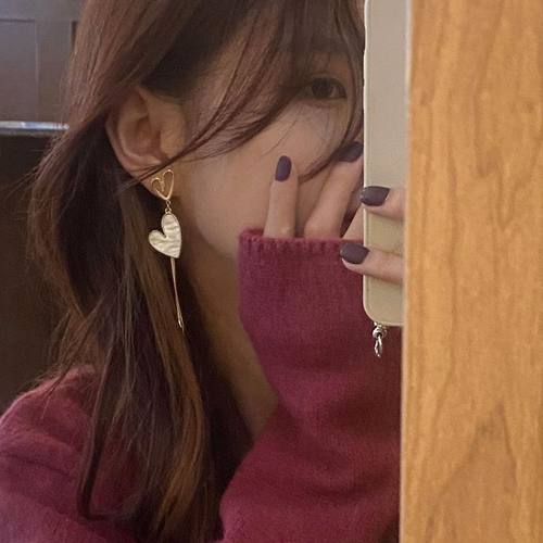 925银针不对称镂空爱心流