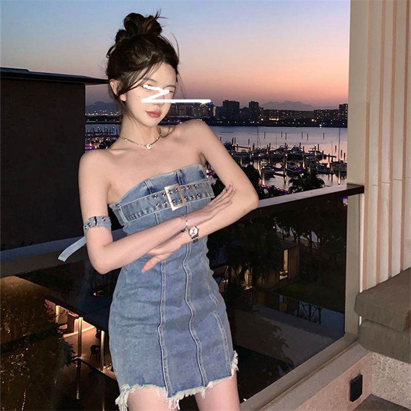 辣妹抹胸牛仔连衣裙女夏