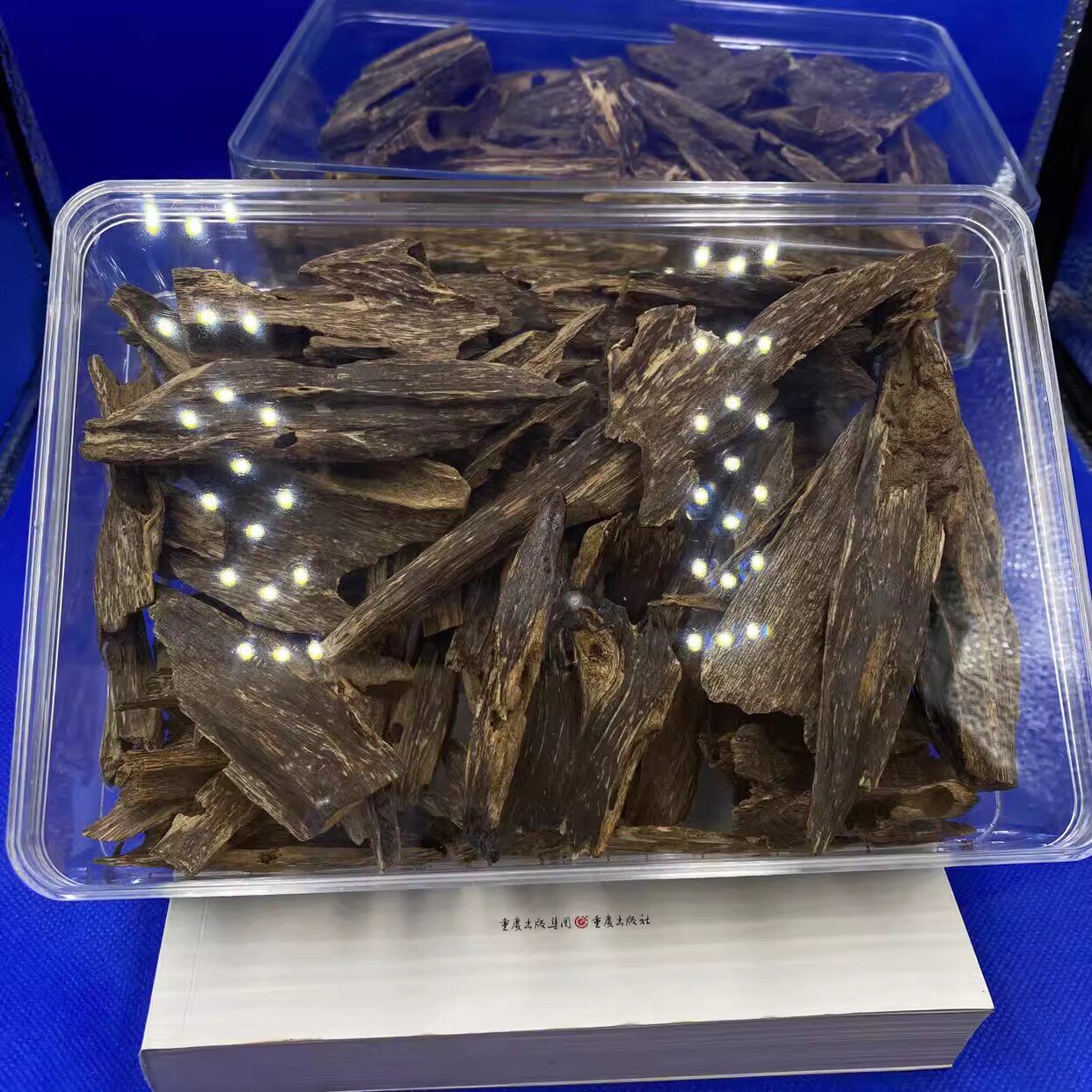 香悉绿奇楠凉甜花香精油