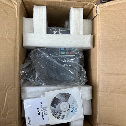 VFD110C43A 台达C2000变频器 11KW三相380-480V 顺丰包邮议价维修
