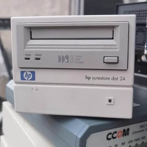 C1556D dat24 DDS3 12/24GB 外置存储磁带机议价维修