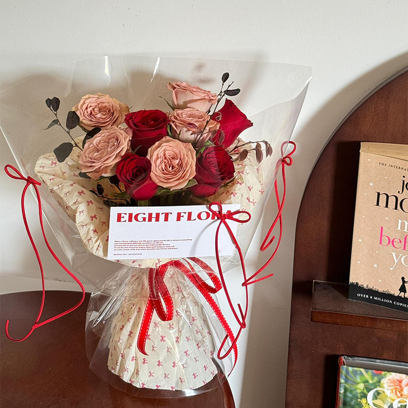 精致简约小花束成品仿真花送女朋友闺蜜生日礼物520花束见面花束