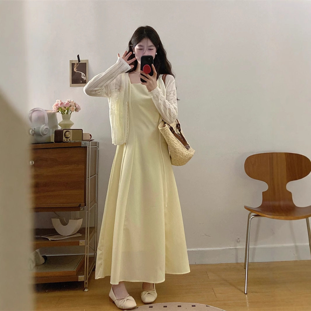 法式温柔黄吊带开衫两件套