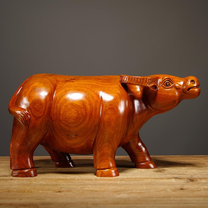 花木梨木柜雕牛件牛气冲NTP摆天实雕刻工艺品家居客厅酒柜电视装
