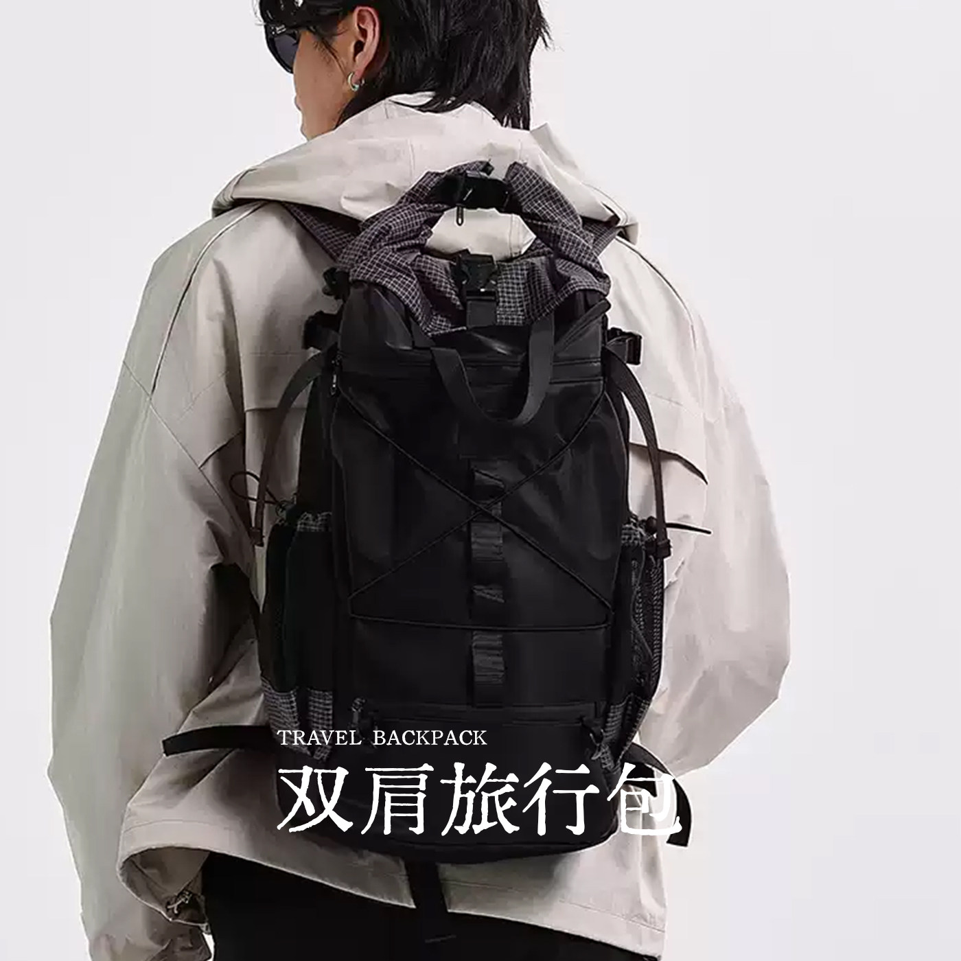 男女双肩包旅行登山包大容量背包图片