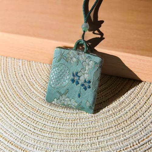 装儿童护身符袋袋福袋香囊平安空小袋子宝宝随身织锦保护套香包