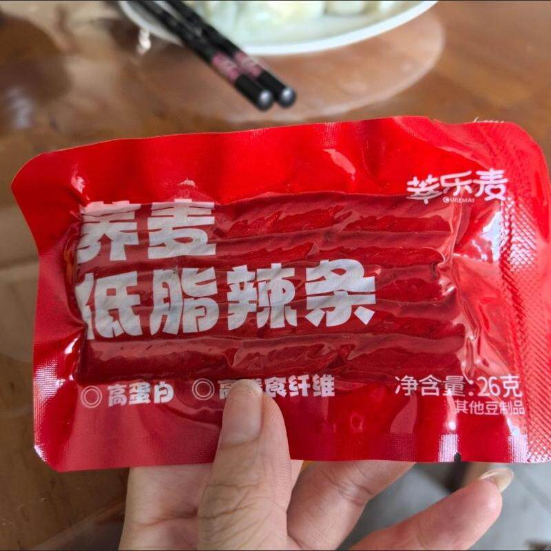 荞麦低脂辣条豆筋豆卷高蛋白辣棒辣味解馋追剧小零食品小袋网红