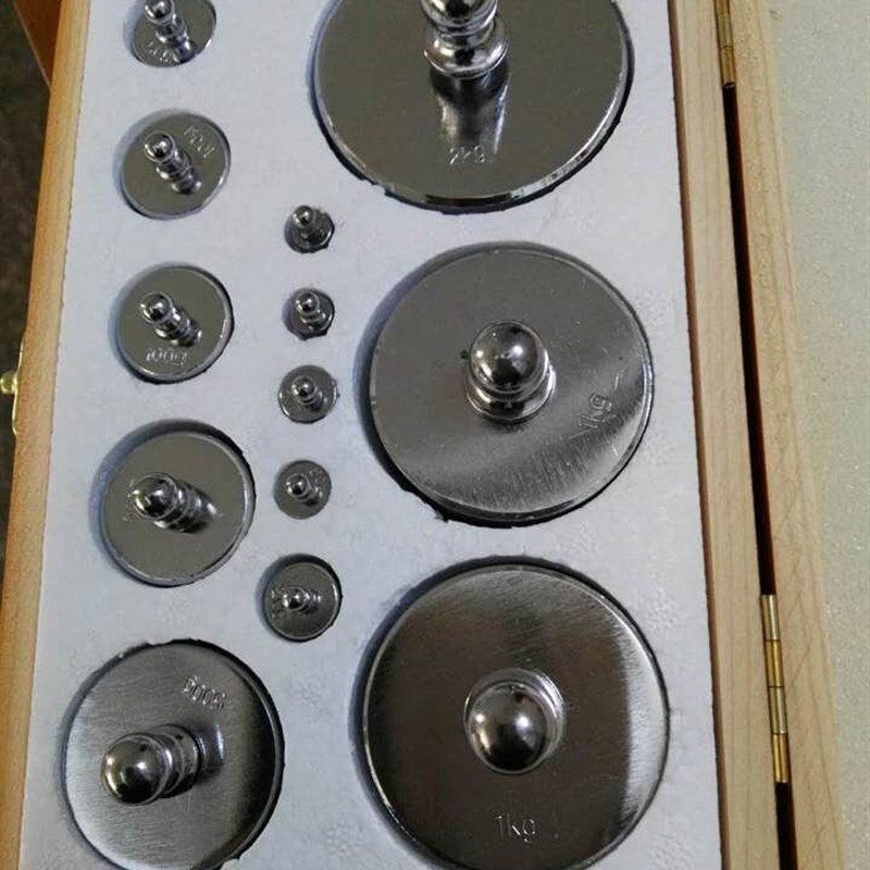 5000g套装砝码:[1g2g5g10g20g50g100g200g500g1000g2kg]