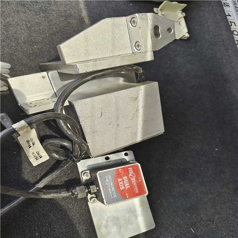 议~激光测距位移传感器西克OD2-N50W10A2一个加瑞芬LC