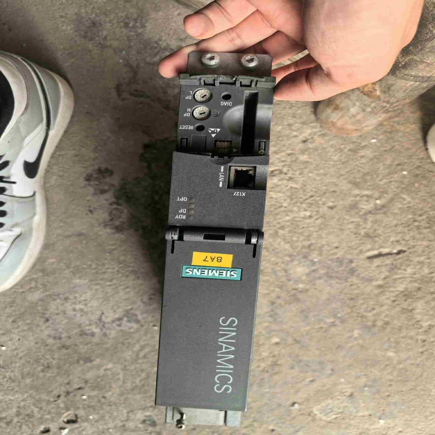 6SL3040-1MA00-0AA0  CU320-2议价