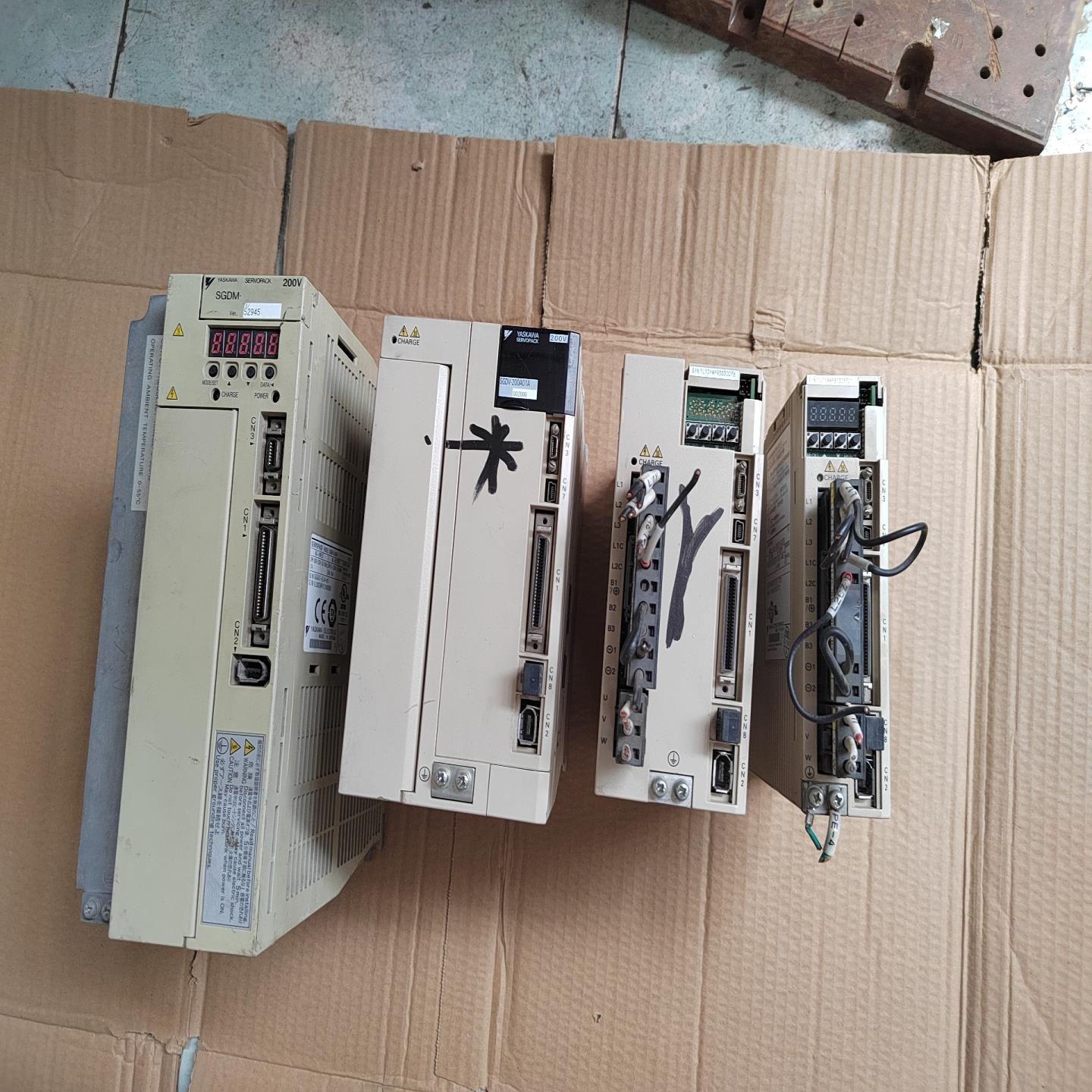 安川伺服驱动器(崽崽配件）