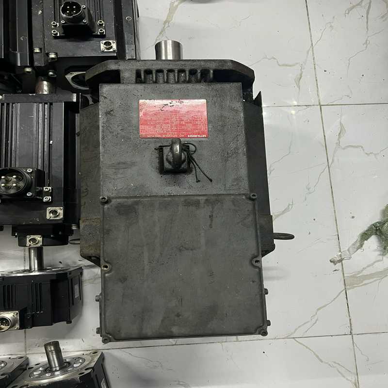 三菱主轴电机SJ-V185-01Z M一台 成色一般（基数电子）