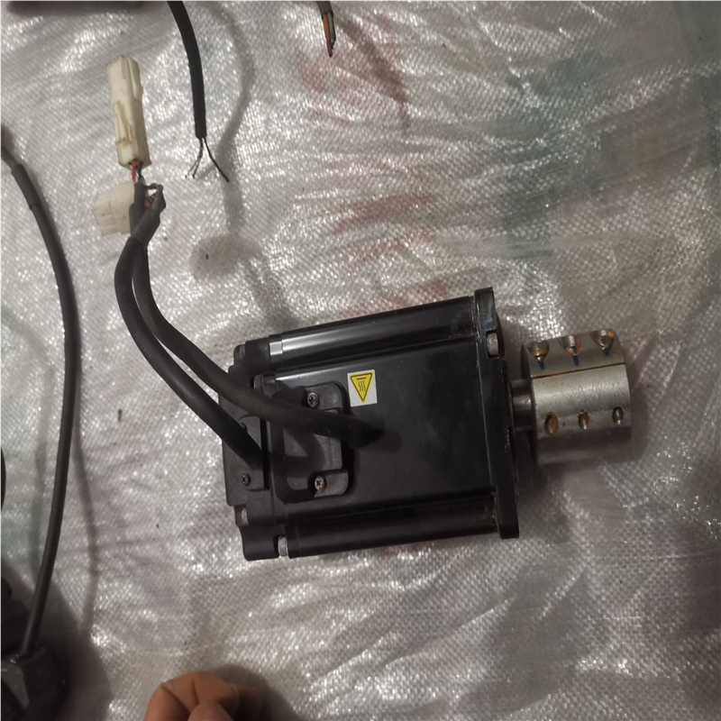 议~三协750W伺服电机MH751N2KA13，功能正常