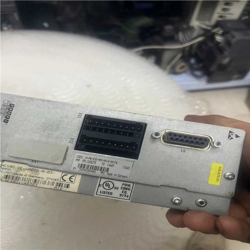 议价S02.1E-W0012控制器带轴卡CSB01.1N-P适用