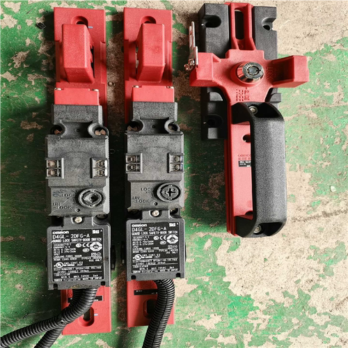 拆机原装电磁锁定开关D4GL-2DFG-A D4GL-SK1~议价