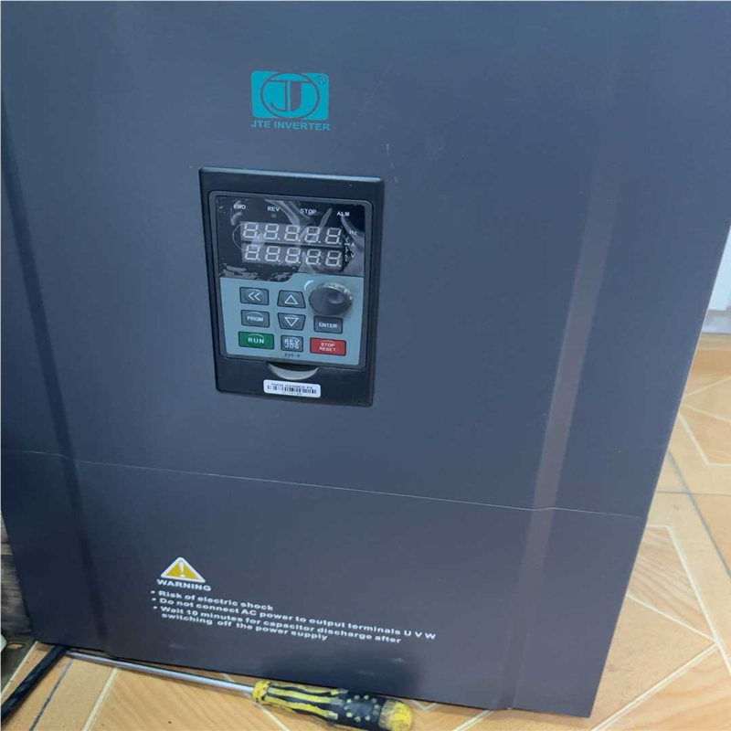 议价金田75 ／93千瓦变频器装柜用了星期非常新适用