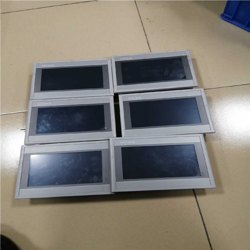 昆仑通泰触摸屏昆仑通泰触摸屏，型号TPC7062HI，成色如议价