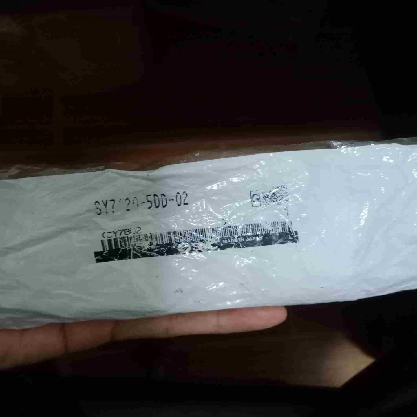 正宗SMC电磁阀SY7120-5DD-02有包装只有议价