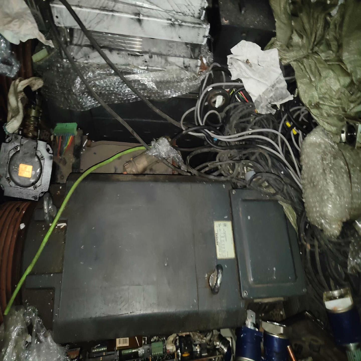 议~1PH7167-2HG30-0DJ3-Z伺服电机