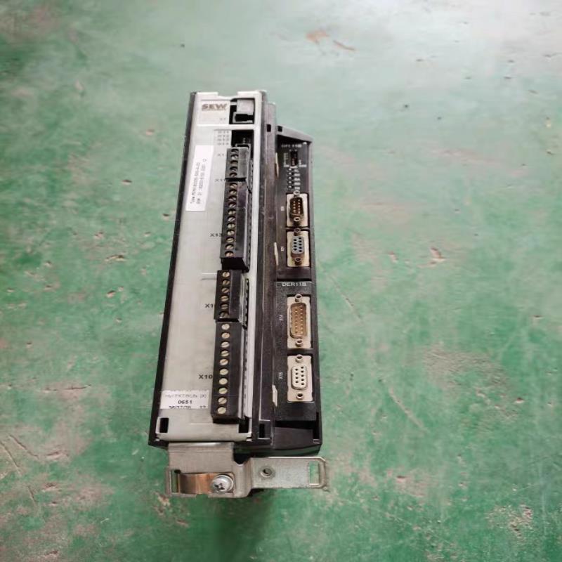 议~SEW变频器MDX61B0005-5A3-4-00 带卡DF