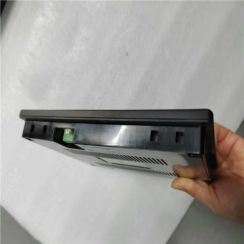 欣瑞达触摸屏，XG080SIFWTB3-S，件，成色议价