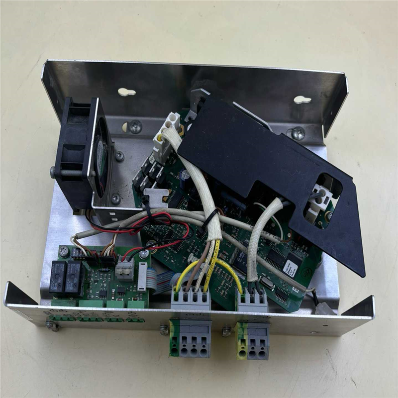 【顺庆】SYCOTEC 4424-A33主轴变频器，功能正常，包好【议价】