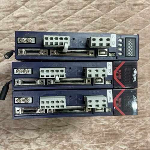 TAD8811 N141 E333多摩川伺服驱动器【议价】