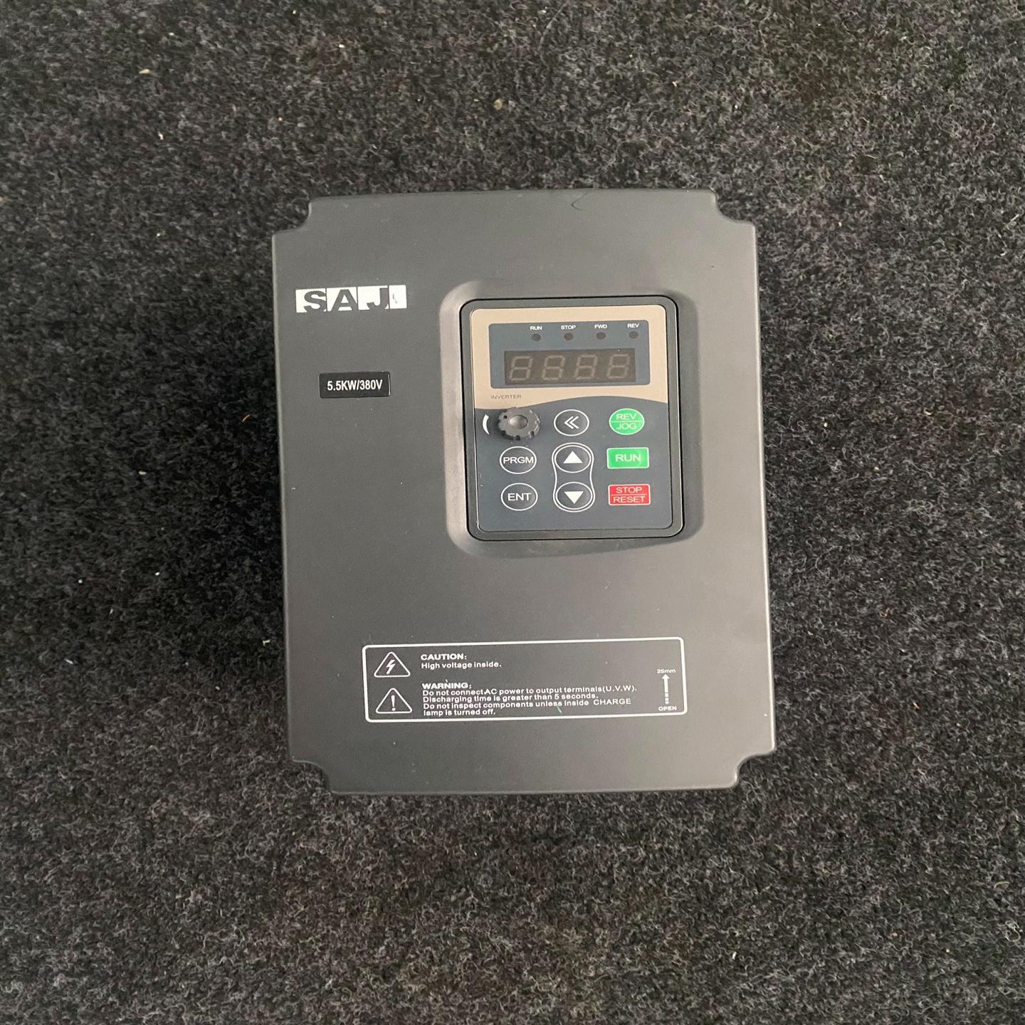 8000B-4T5R5GB/7R5PB 5.5/7.5KW（憨憨电子）