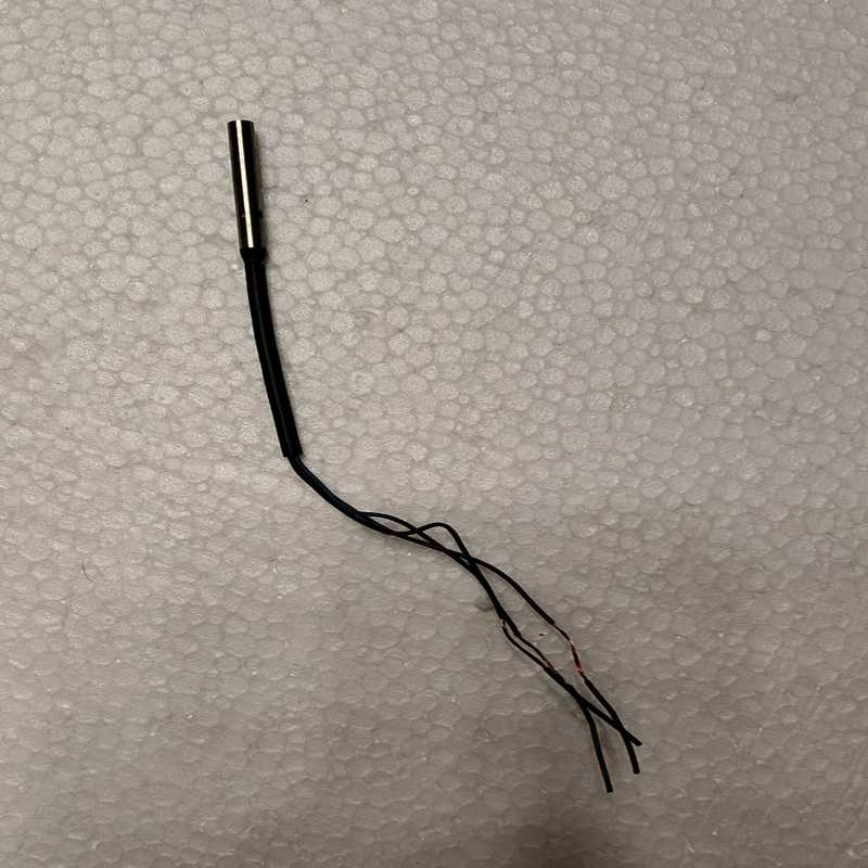 议~传感器E2E-C04SR8-WC-B1-1