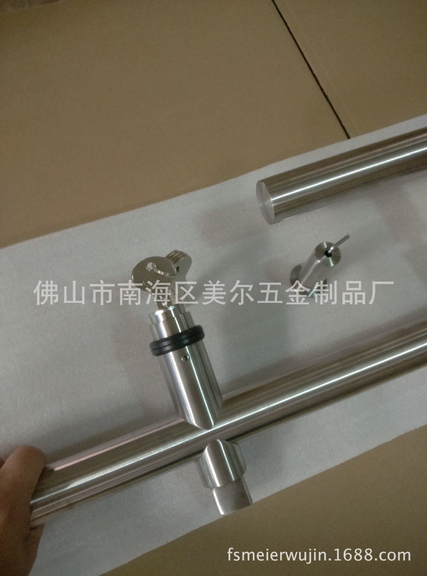 玻璃门拉手带锁一体化办公场所商铺酒店别墅大门拉手304不锈钢