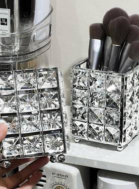 妆刷收纳梳子刷子轻奢化感收笔筒高颜值梳妆台纳盒SEU大筒容量