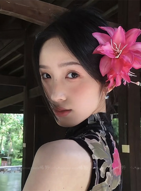 新中式玫粉色百合花朵发夹