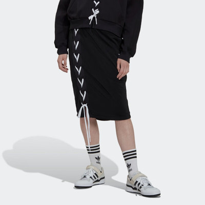 adidas/阿迪达斯 三叶草女子半身短裙 HK5059