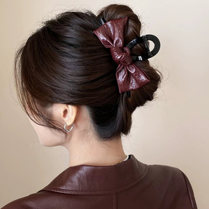 复古亮色皮质蝴蝶结抓夹女后脑勺盘发鲨鱼夹高级感发夹子新款发饰