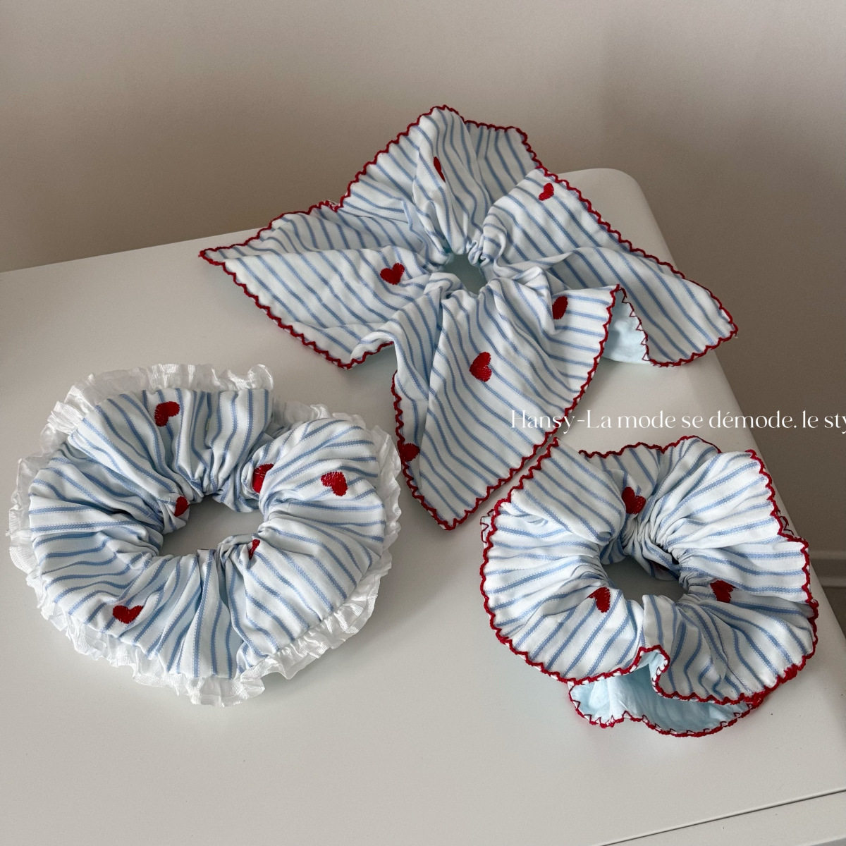 红边甜美蓝条纹刺绣爱心方巾大肠发圈扎头发丸子头低马尾发绳头绳,饰品/流行首饰/时尚饰品新,发饰,淘宝优惠券,粉丝福利购,淘宝优惠卷