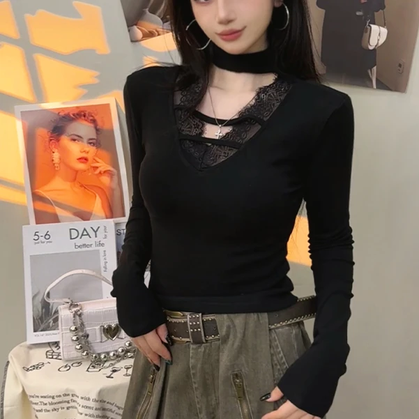 九儿衣坊2025加绒秋冬性感辣妹风内搭长袖T恤V领蕾丝花边挂脖打底