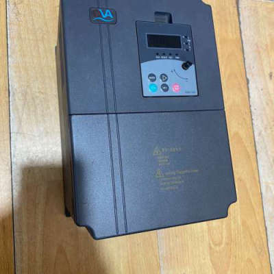 议价变频器EM590-P7.5KWT4B，，成色如图