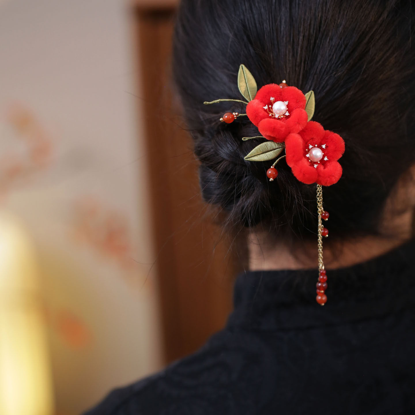 毛毛绒发夹红色仿绒花朵边夹古风半扎发卡过年卡子头饰后脑勺结婚