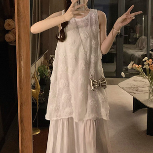 背心海边度假群 多巴胺立体花朵吊带连衣裙女设计感拼接假两件无袖