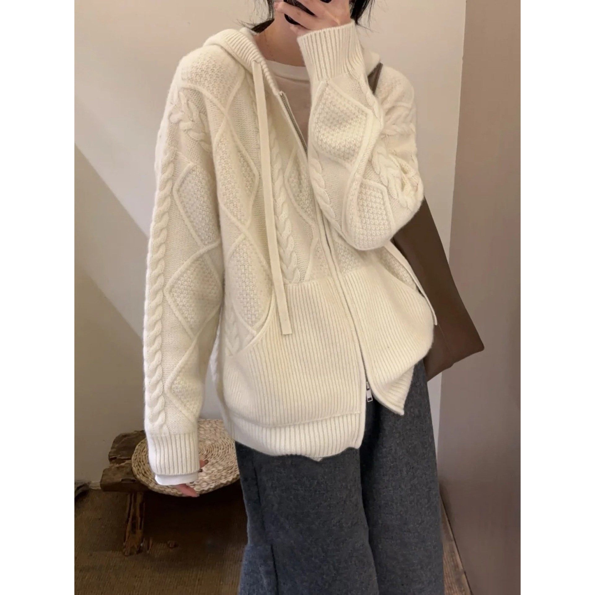 2025秋季拉炼开衫帽衫女纯山羊绒衫欧货连帽菱形针织厚款毛衣外套