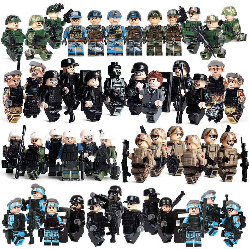 男孩6岁积木城市警察人仔装备