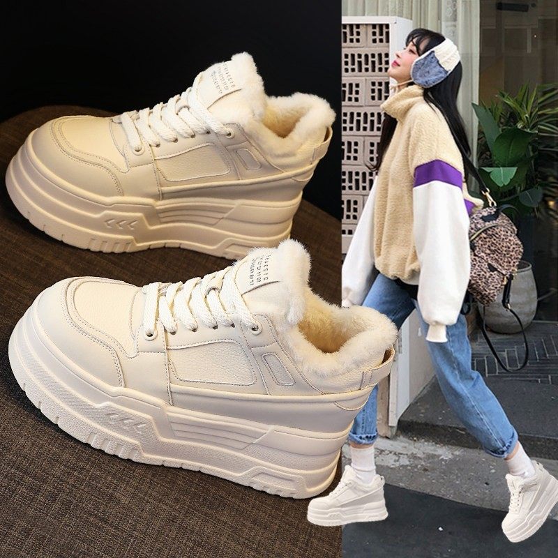 白色女士增高鞋，厚底和天鹅绒，超级流行的运动鞋，小个子高底厚,运动/瑜伽/健身/球迷用品,瑜伽鞋,淘宝优惠券,粉丝福利购,淘宝优惠卷