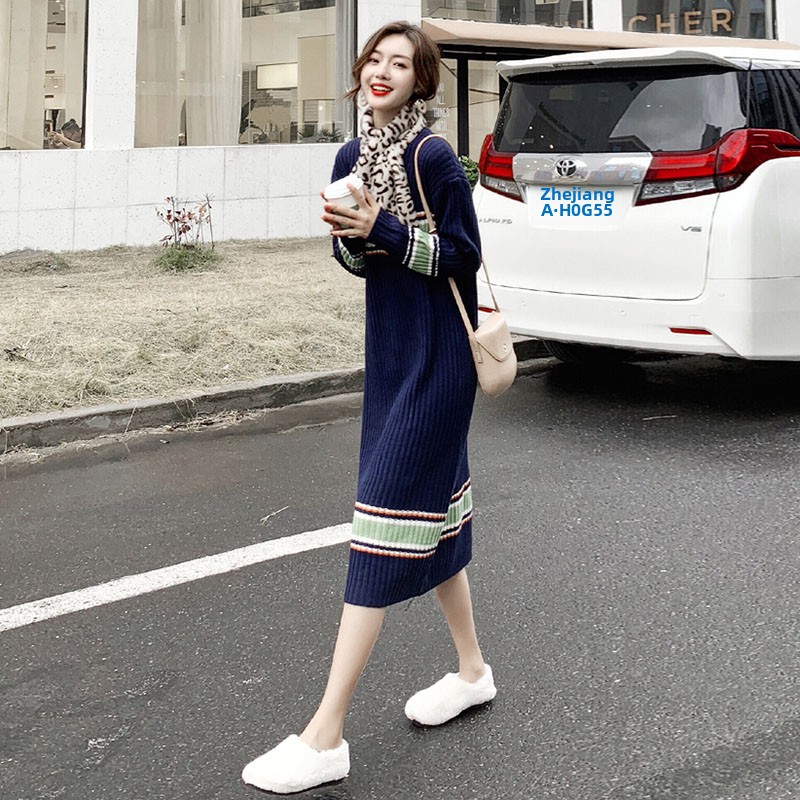 欧洲站秋冬装2025年新款长款过膝撞色时尚气质内搭打底针织连衣裙