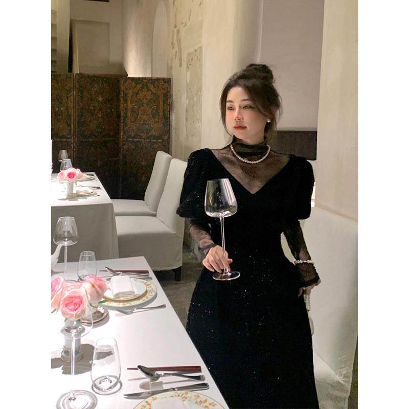 高级感气质蕾丝拼接丝绒长袖连衣裙女秋冬新款甜美显瘦A字长裙子