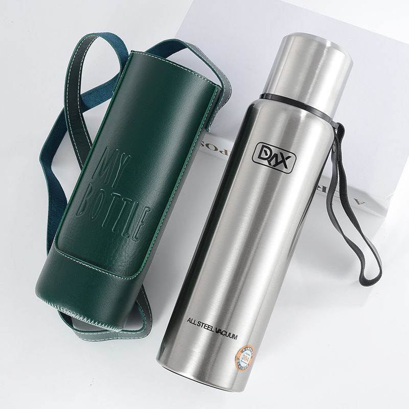 大容量保温e杯旅游水壶泡茶杯子大人可背便携可以挂在身上背着水