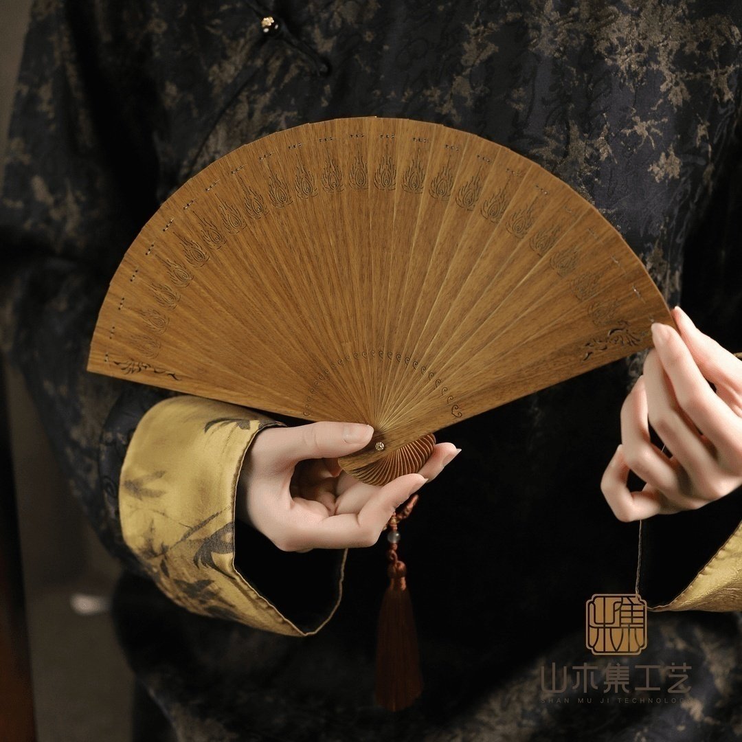 高端绿檀檀香木古典国风扇子折扇