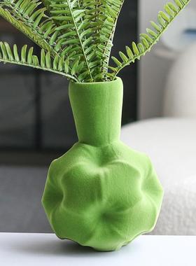 现WZS代轻奢花器茶几插花器装高饰品店酒玄关柜档软植绒花瓶餐桌