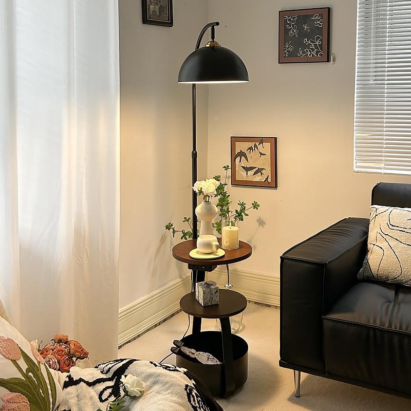 奶油风客厅沙发角落灯地灯卧边室床头柜一HVI台无线充电几中古立