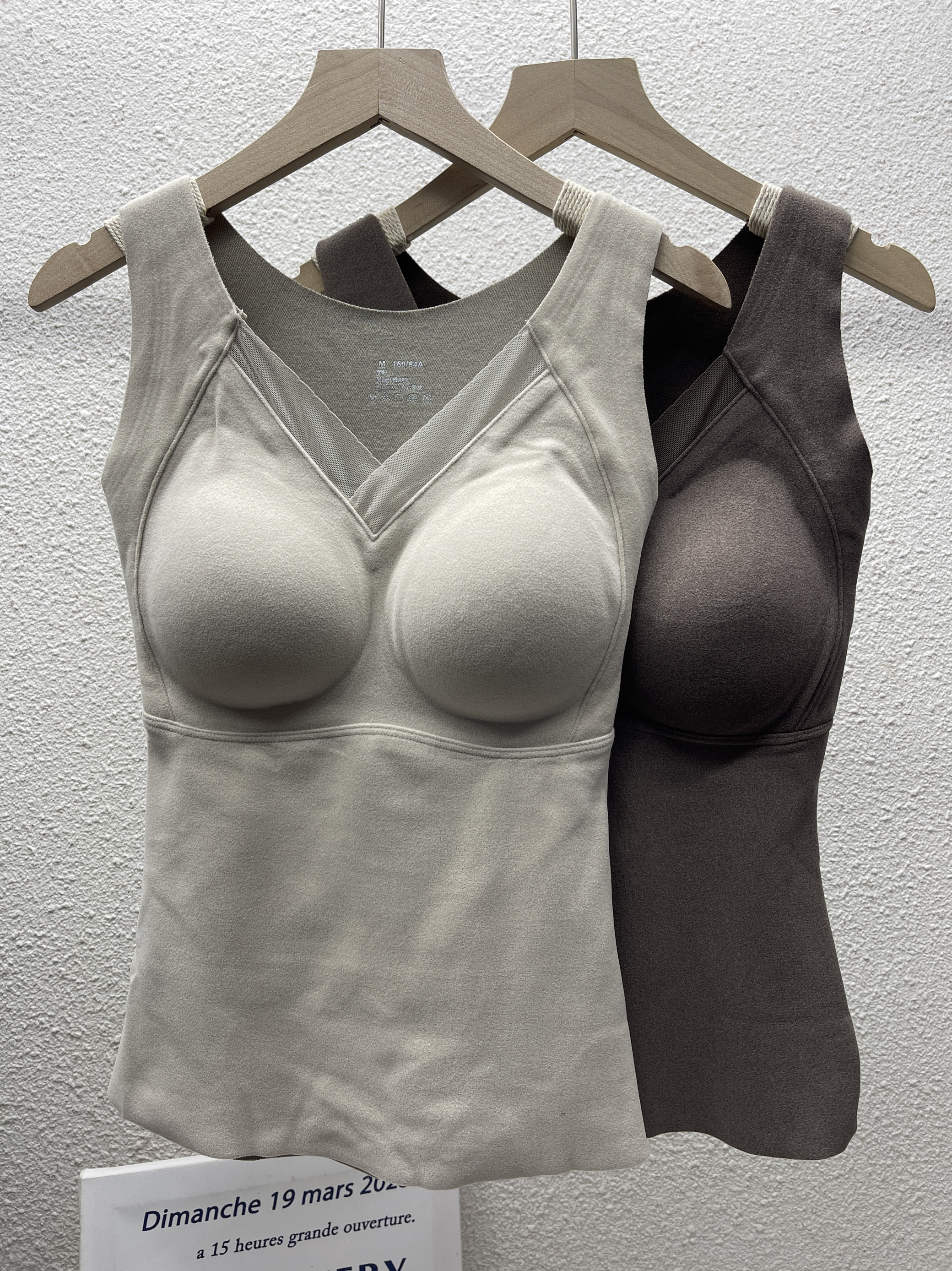 秋冬新款石墨烯保暖背心内衣女带胸垫一体无痕修身加绒打底衫上衣